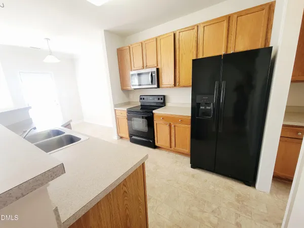 $1,750 | 539 Village Loop Drive, Apex, NC 27502