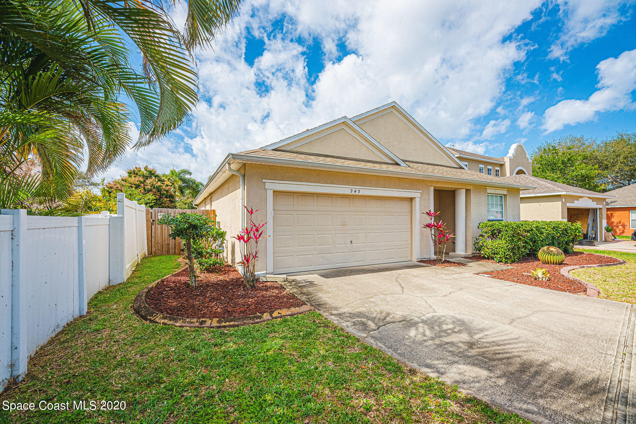 949 Riviera Point Drive Rockledge, FL 32955 - Photo 2 of 29 Front View