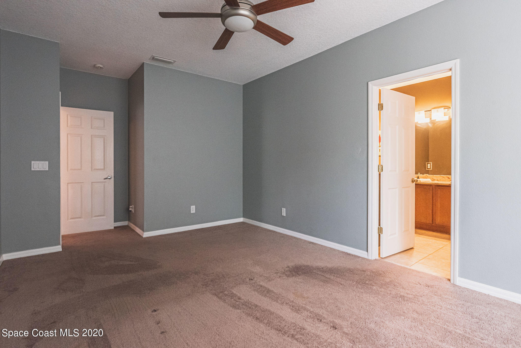 949 Riviera Point Drive Rockledge, FL 32955 - Photo 12 of 29 Master bed