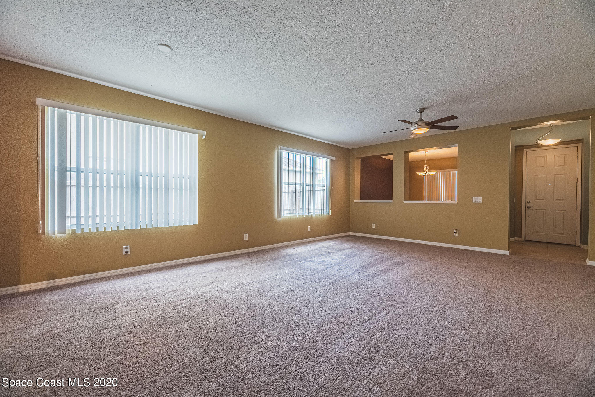 949 Riviera Point Drive Rockledge, FL 32955 - Photo 4 of 29 Living/Dining
