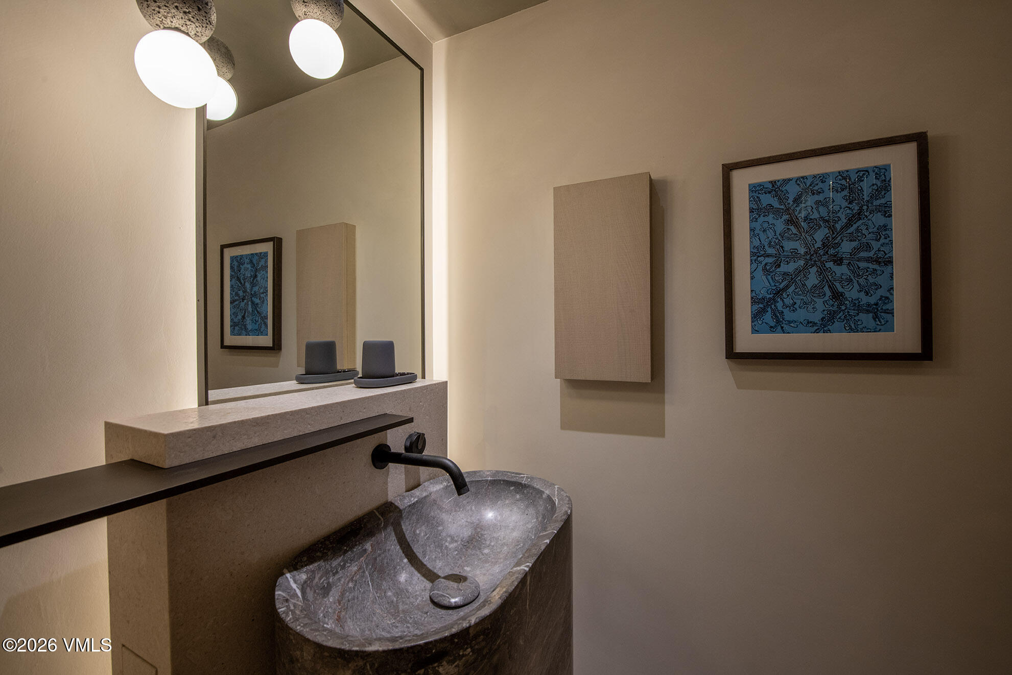 1 Vail Road, Unit 8202 Vail, CO 81657 - Photo 22 of 25 DSC_4305