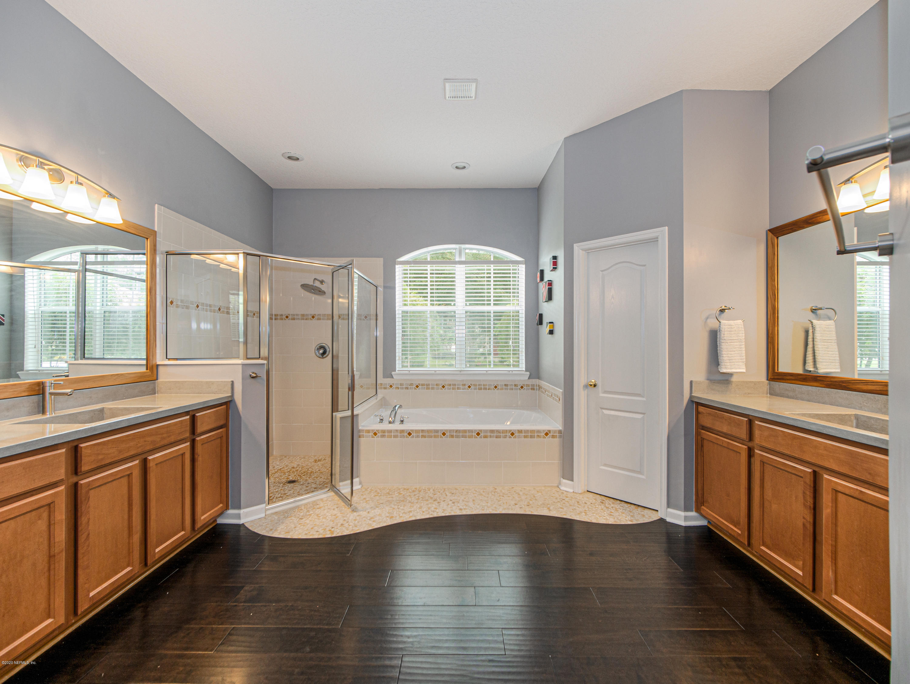 6152 White Tip Road Jacksonville, FL 32258 - Photo 7 of 44 NEW Vanity Counters!