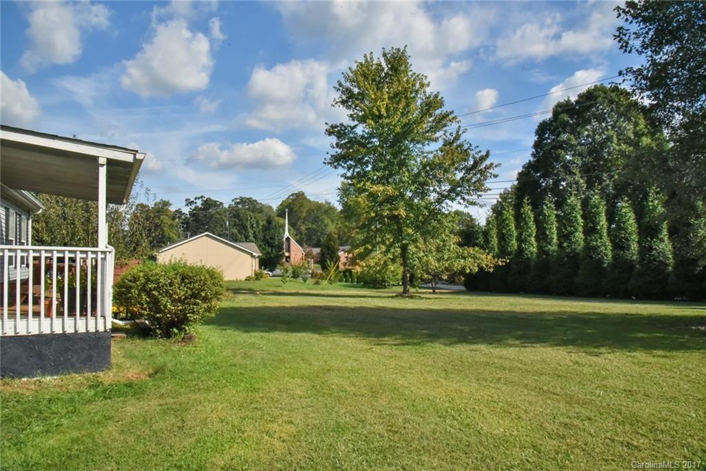 350 Justice Ridge Road Candler, NC 28715 - Photo 5 of 24 Gallery Image 5