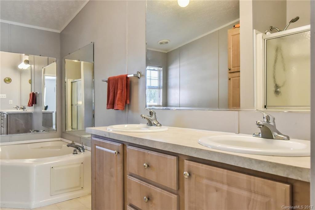 350 Justice Ridge Road Candler, NC 28715 - Photo 9 of 24 Gallery Image 9