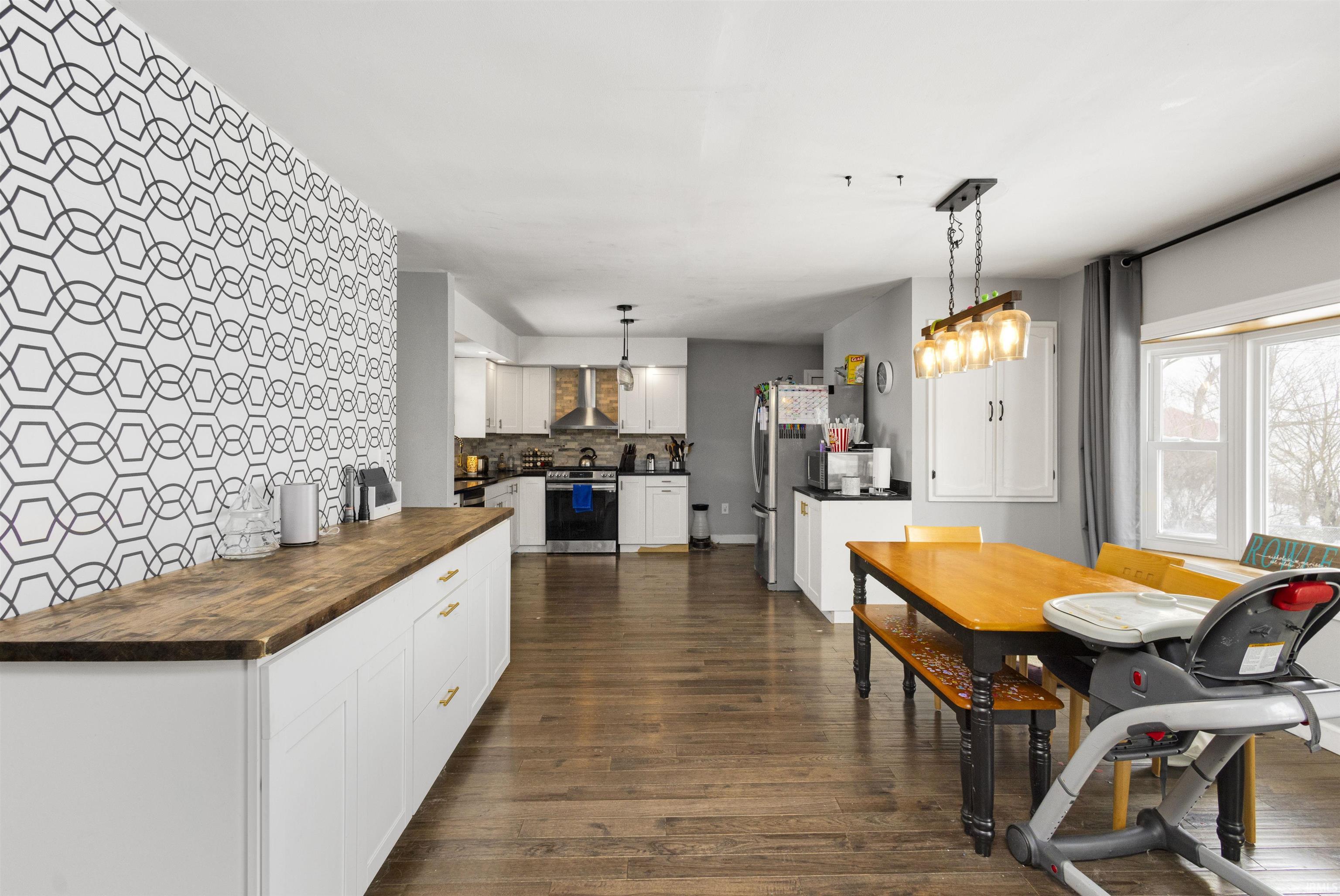 2282 South Taylor Road Mill Creek, IN 46365 - Photo 6 of 23