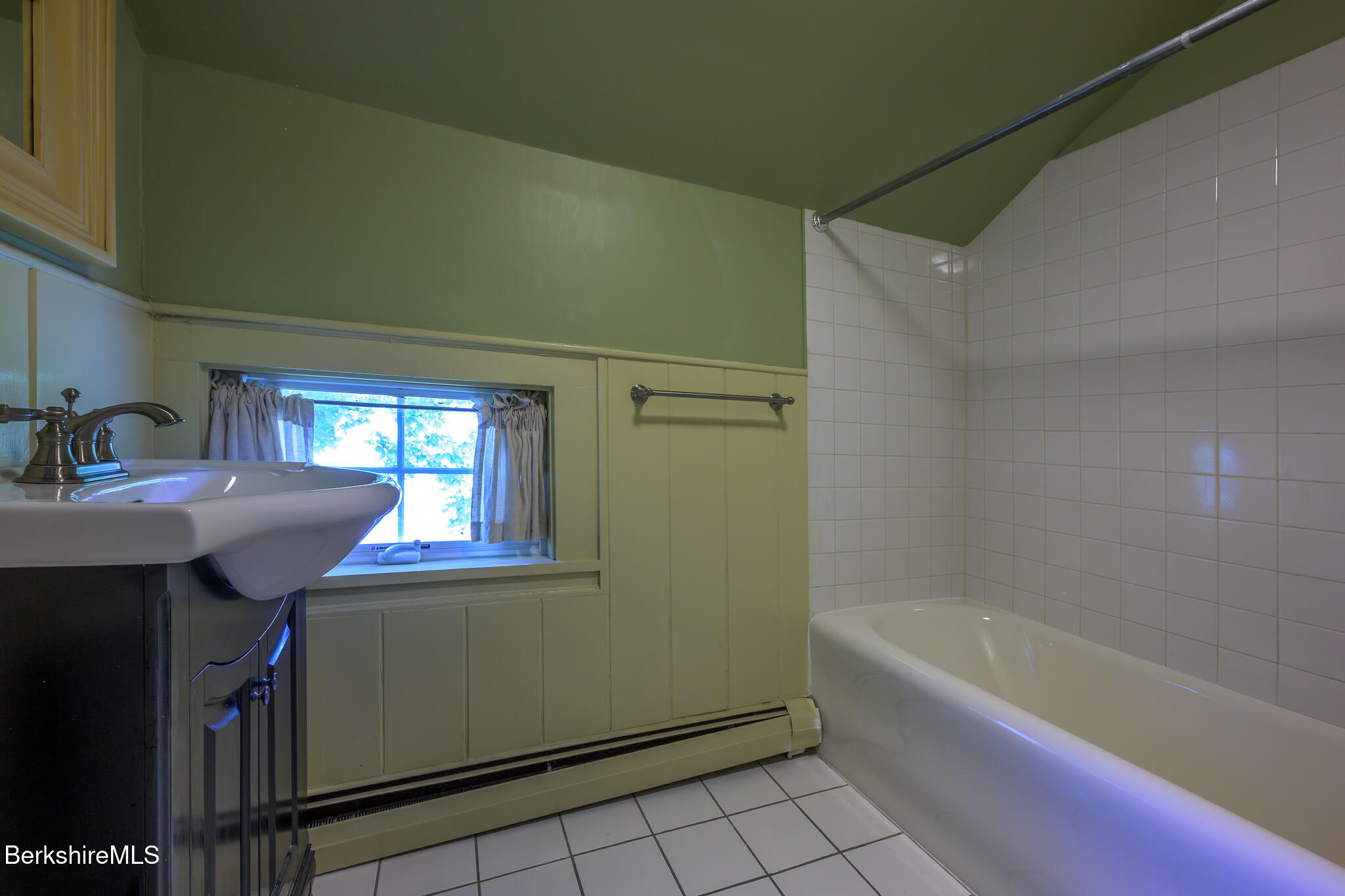 7 Swamp Road West Stockbridge, MA 01266 - Photo 29 of 46 Upstairs Bathroom
