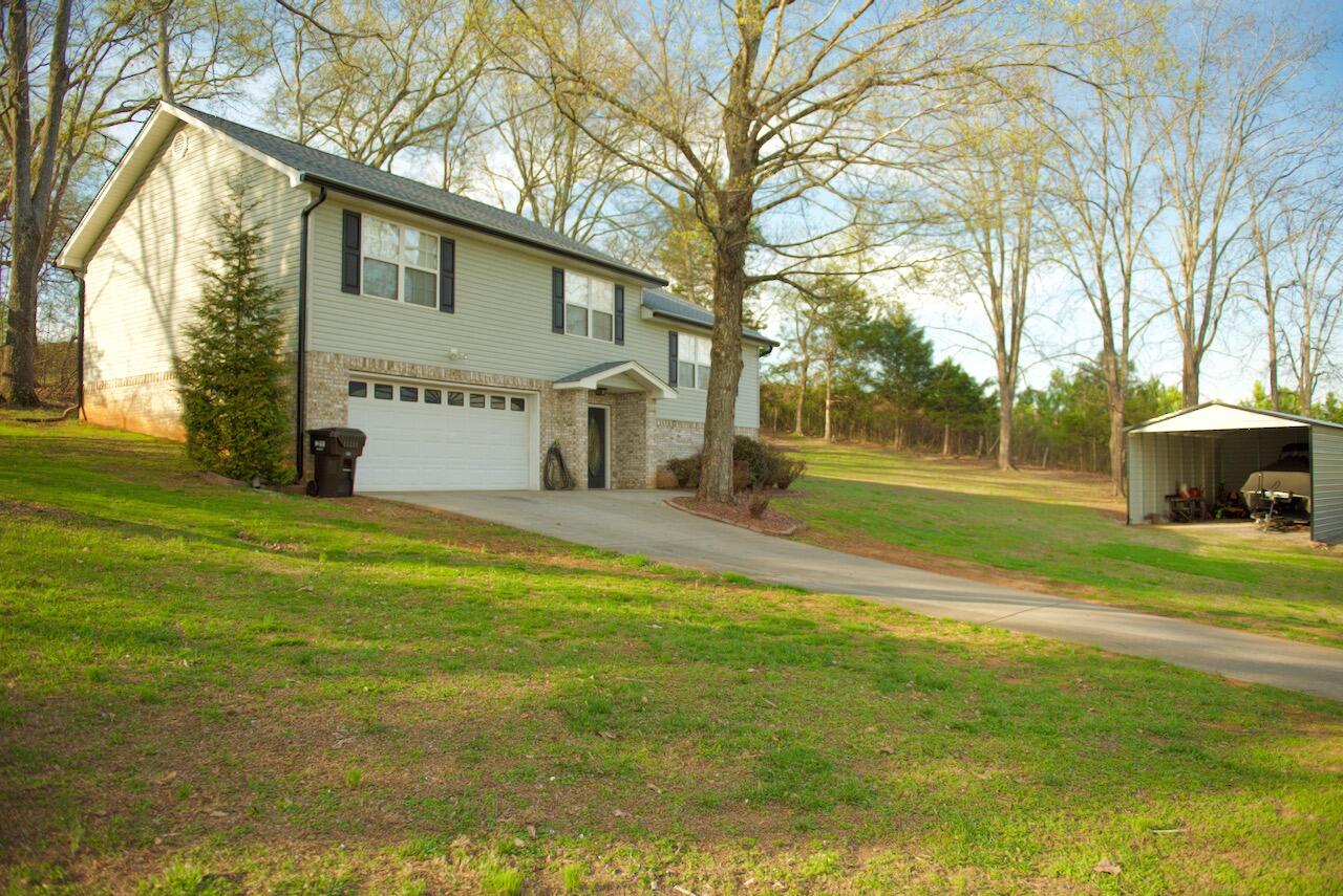 607 Diamond Ridge Drive Cleveland, TN 37312 - Photo 4 of 33 607 Diamond Ridge - 5 of 32