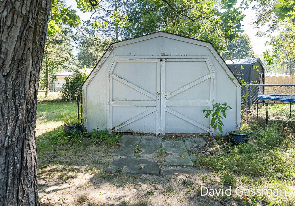 3270 South Walker Road Muskegon, MI 49444 - Photo 24 of 29 Shed