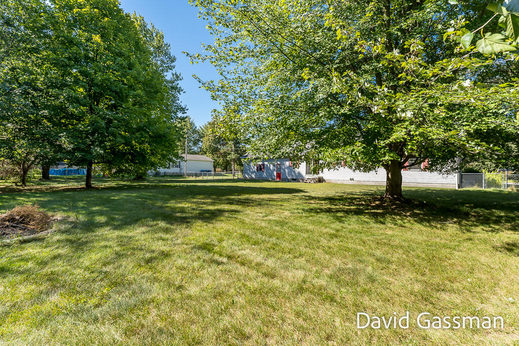 3270 South Walker Road Muskegon, MI 49444 - Photo 27 of 29 Back yard