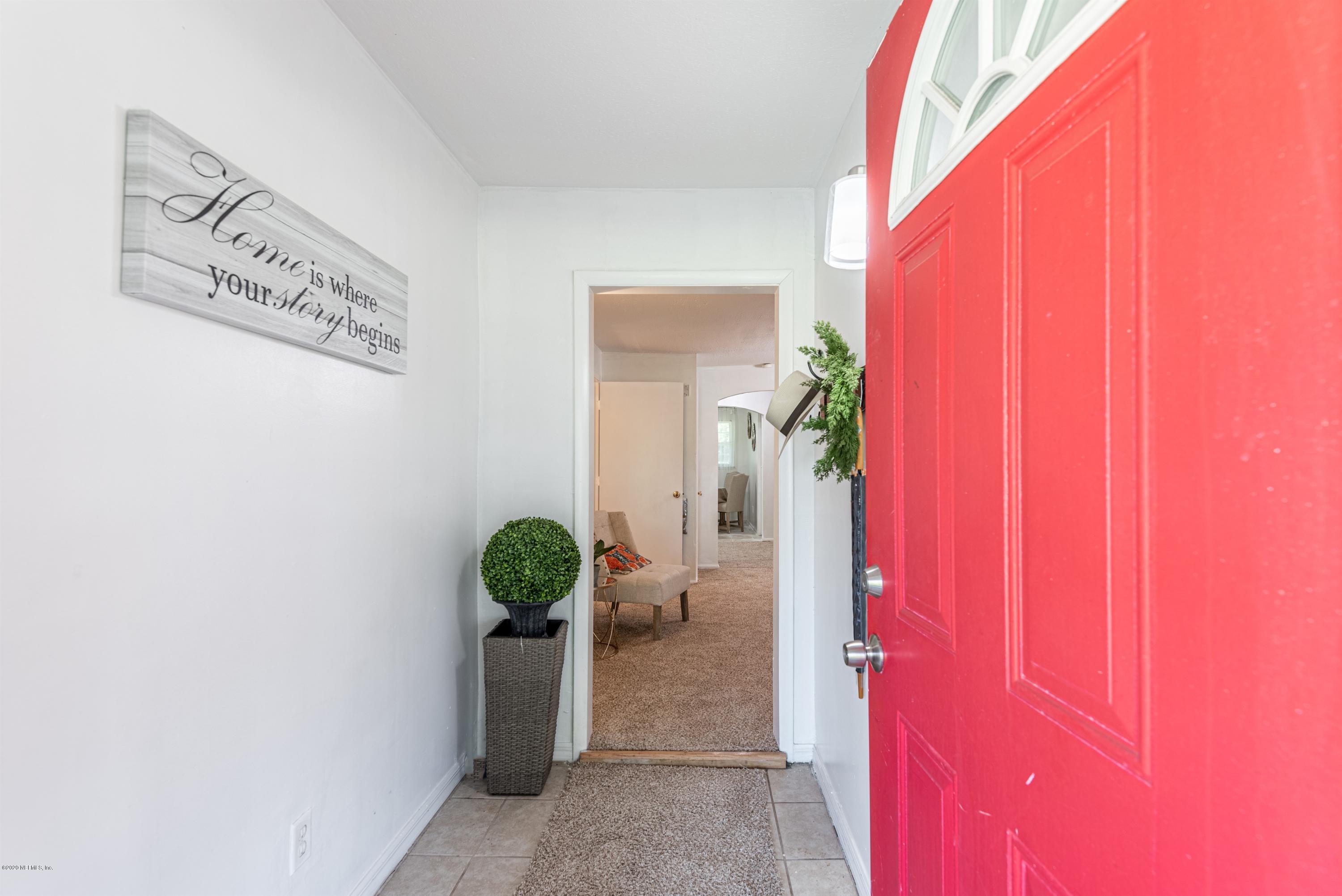 2607 Bethel Road Jacksonville, FL 32210 - Photo 4 of 22 004_Front Door looking In