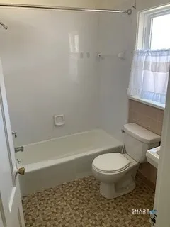 $1,450 | 89 Town Hill Avenue, Unit 2N, Danbury, CT 06810