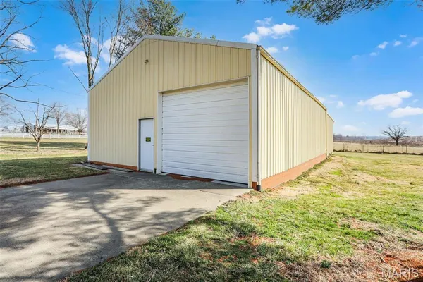 $641,000 | 4842 Indian Hills Drive, Edwardsville, IL 62025