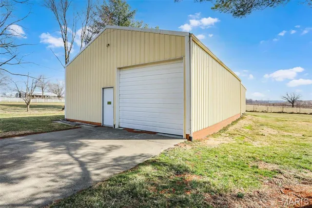 $641,000 | 4842 Indian Hills Drive, Edwardsville, IL 62025