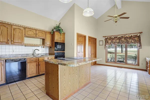 $641,000 | 4842 Indian Hills Drive, Edwardsville, IL 62025