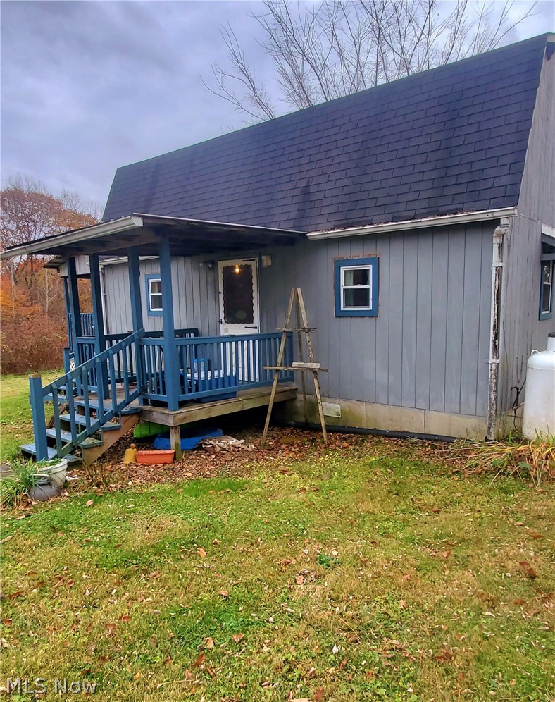 18640 Sugartree Road Freeport, OH 43973 - Photo 1 of 33