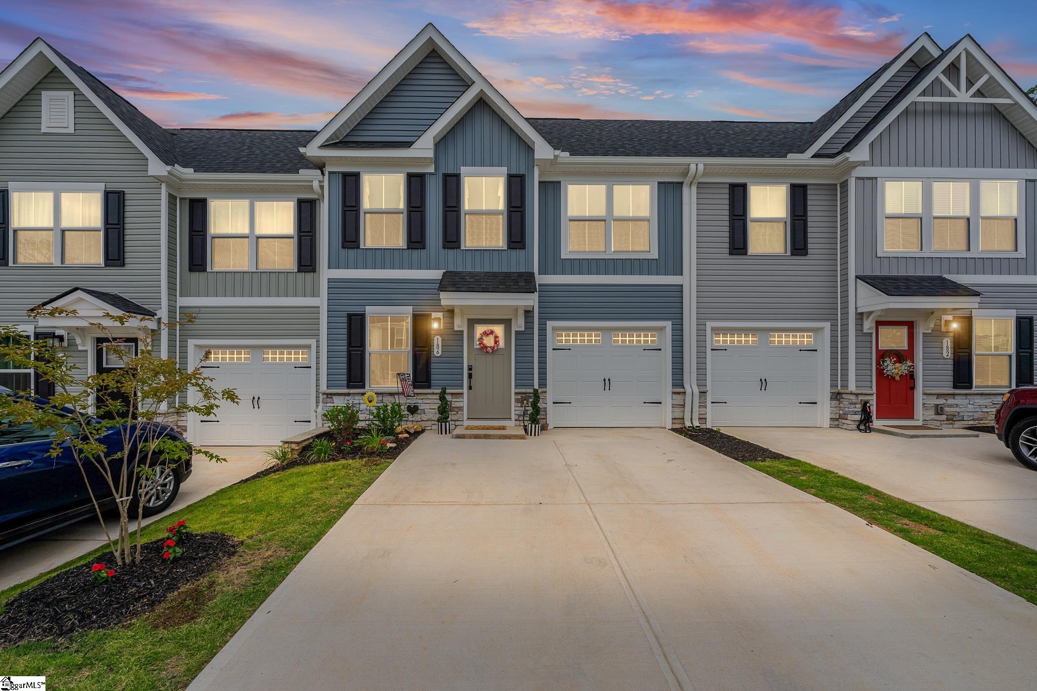 186 Rhodell Lane Greenville, SC 29605 - Photo 1 of 41