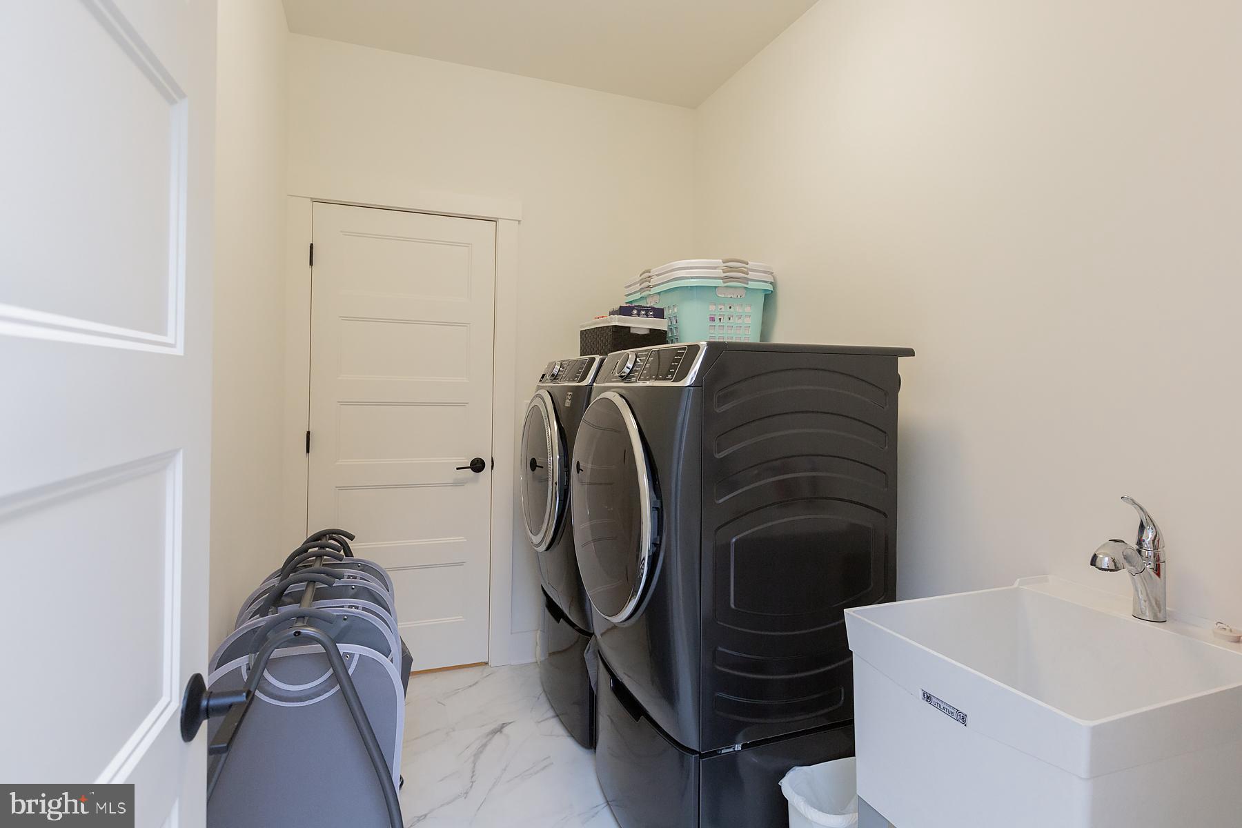 600 Stonehenge Drive Lititz, PA 17543 - Photo 21 of 42