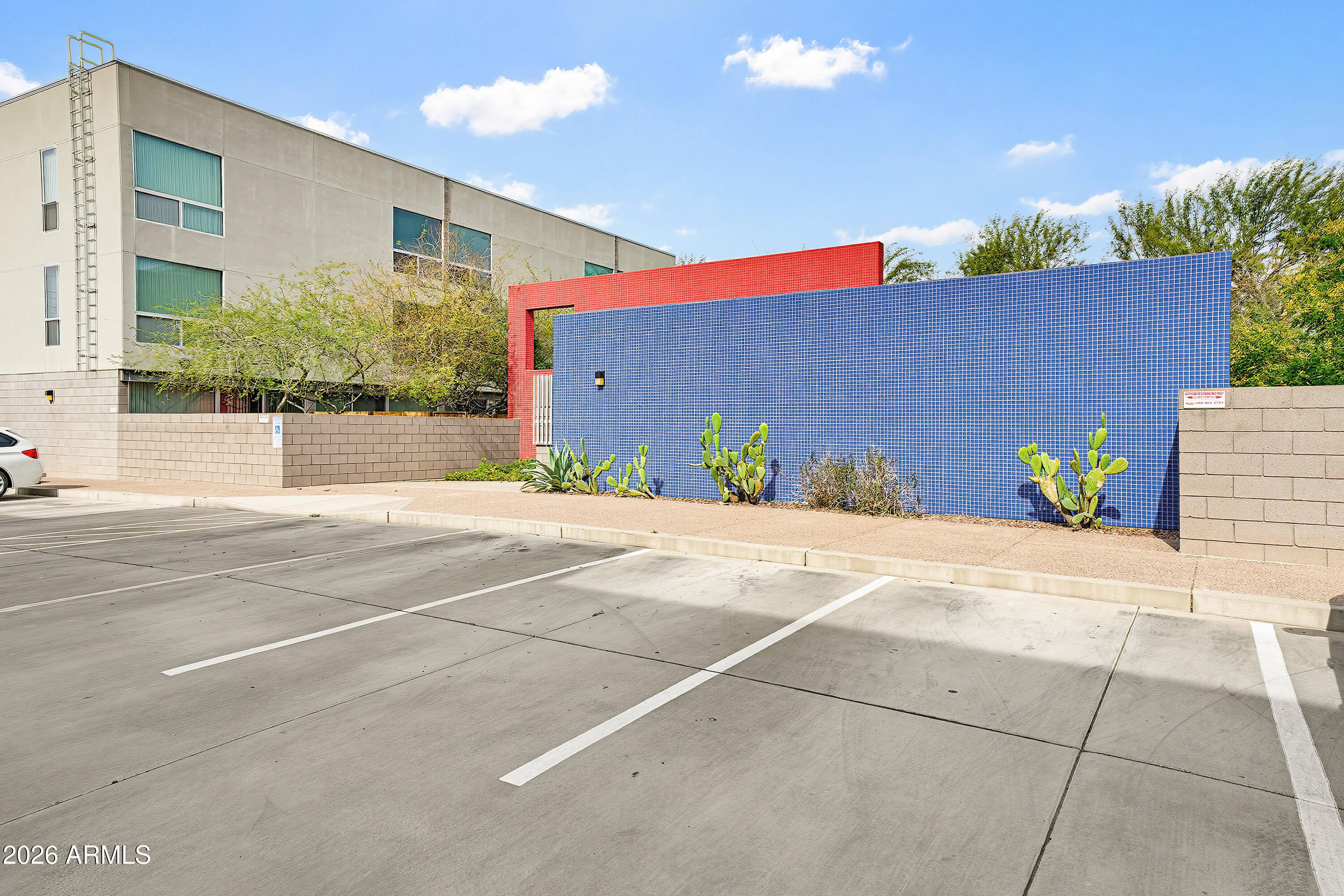 727 East Portland Street, Unit 35 Phoenix, AZ 85006 - Photo 42 of 49 a view of a backyard