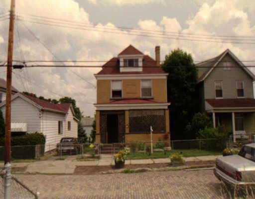 736 Frederick Street McKees Rocks, PA 15136 - Photo 1 of 1
