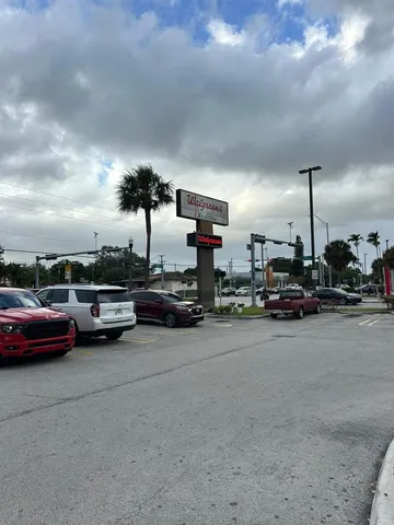 $1,750 | 4655 Palm Avenue, Unit 203, Hialeah, FL 33012