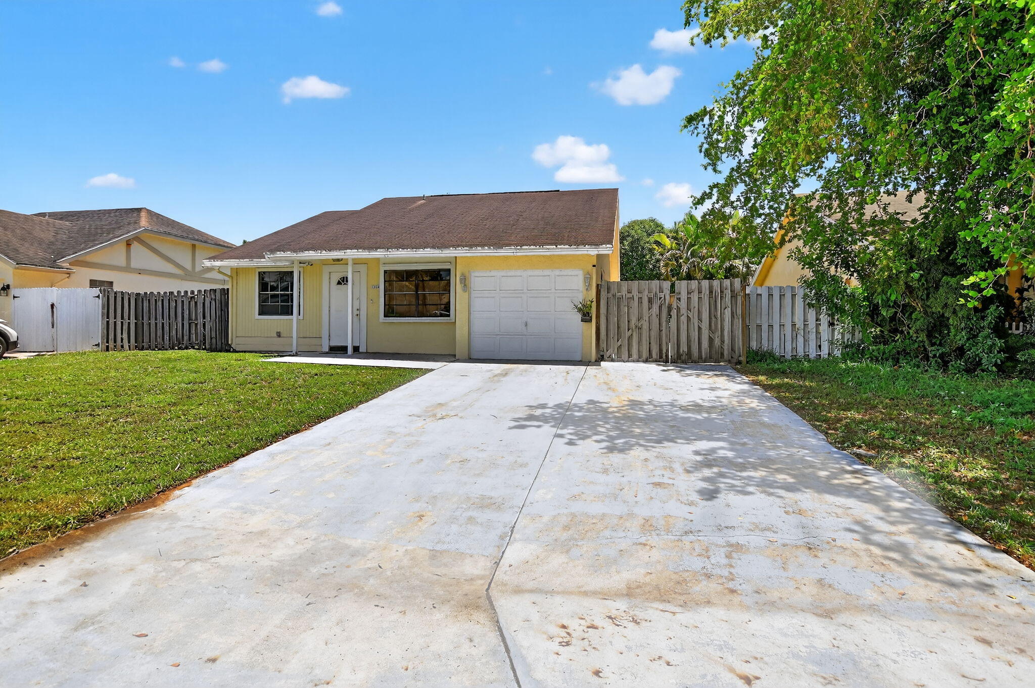 10548 Boca Entrada Boulevard Boca Raton, FL 33428 - Photo 5 of 22 3-web-or-mls-DSC_3613