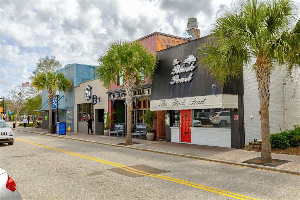 200 Broadway Dunedin, FL 34698 - Photo 49 of 59 a front view of a building with street