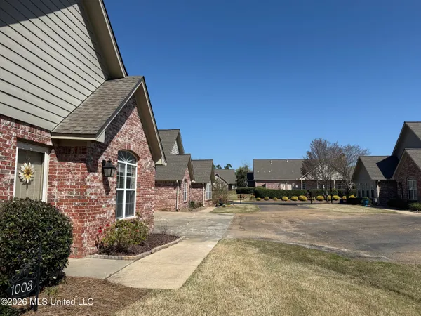 $280,000 | 1003 Charmant Place, Ridgeland, MS 39157