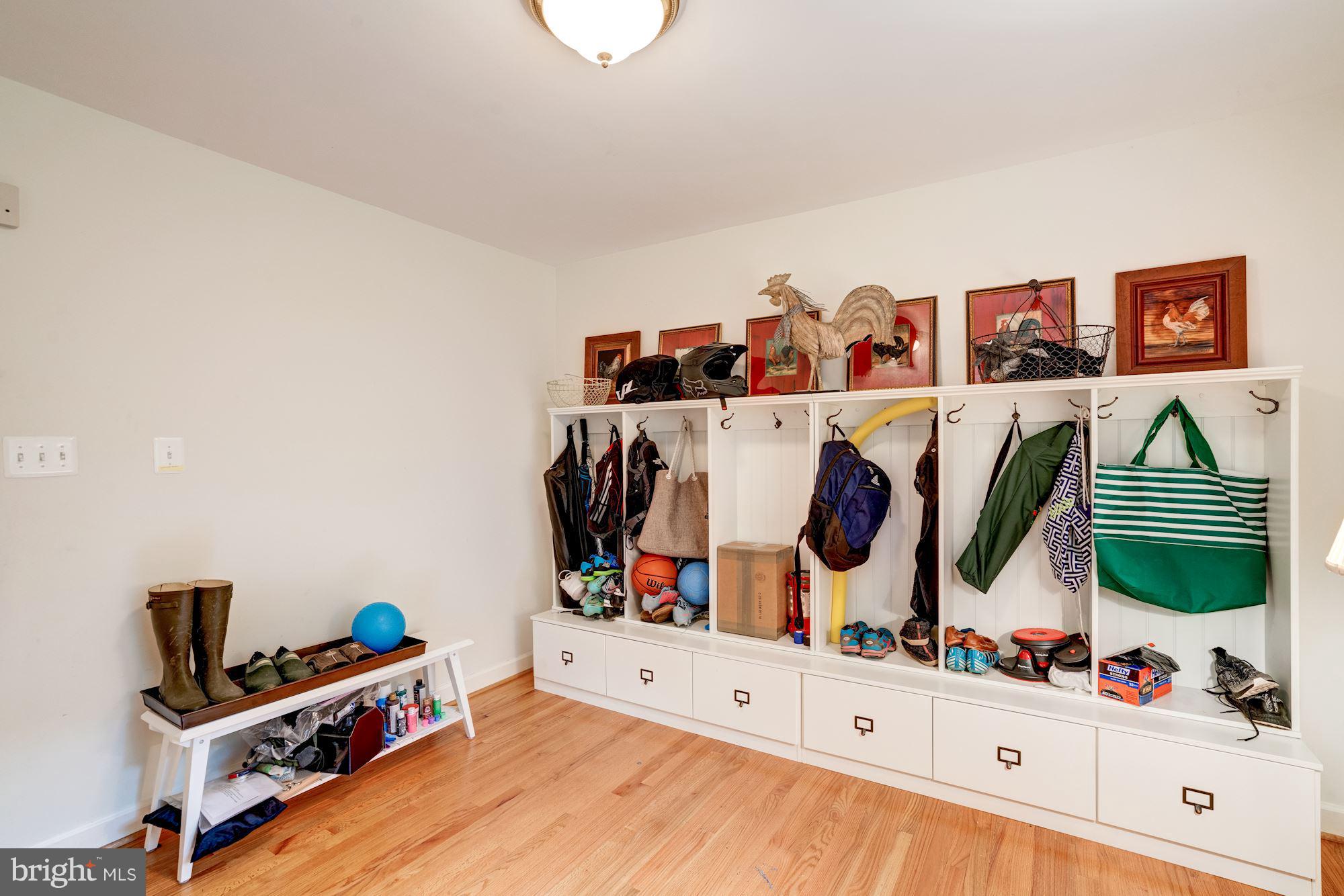 23517 Parsons Road Middleburg, VA 20117 - Photo 11 of 26 Mudroom