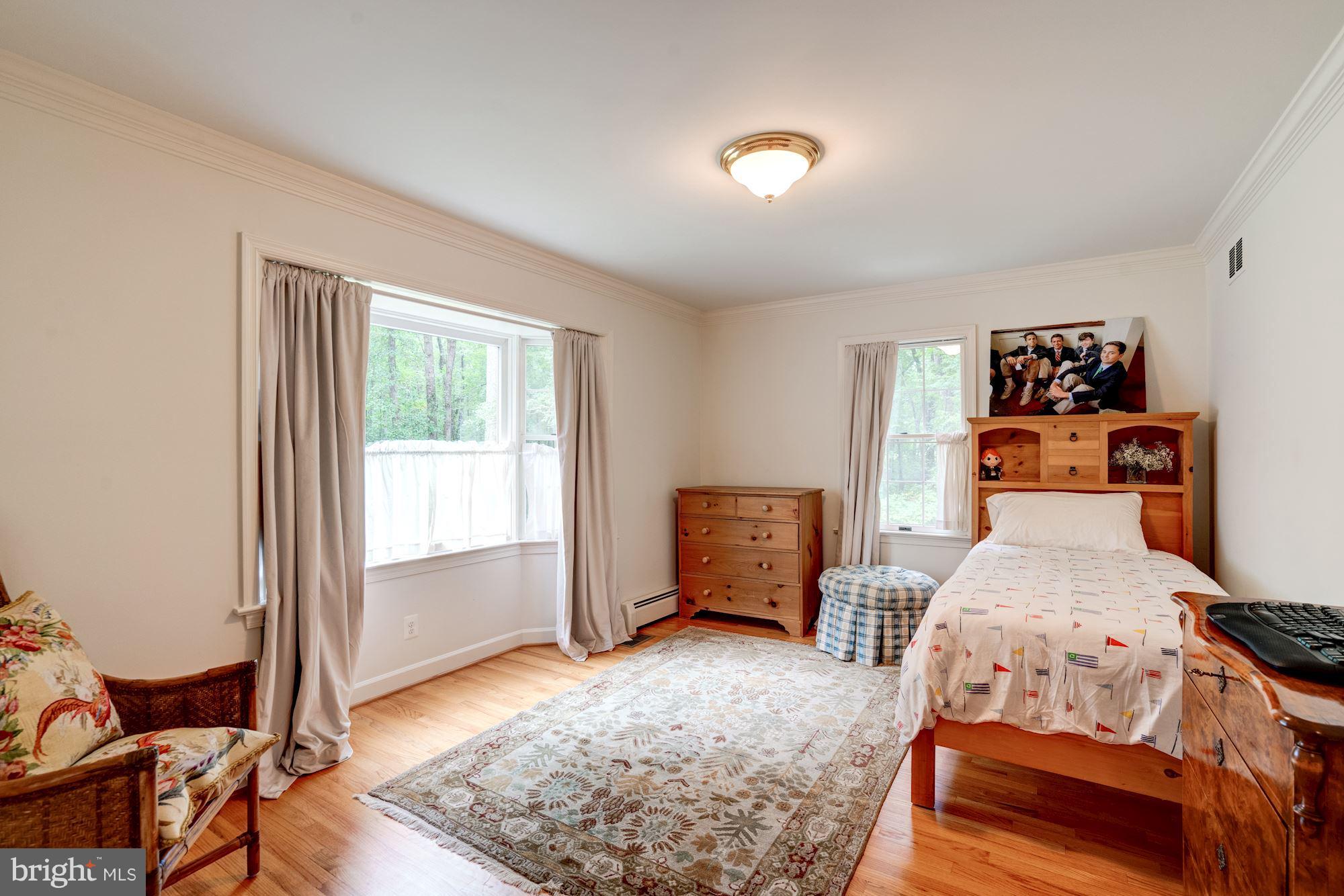 23517 Parsons Road Middleburg, VA 20117 - Photo 12 of 26 Main Level Bedroom