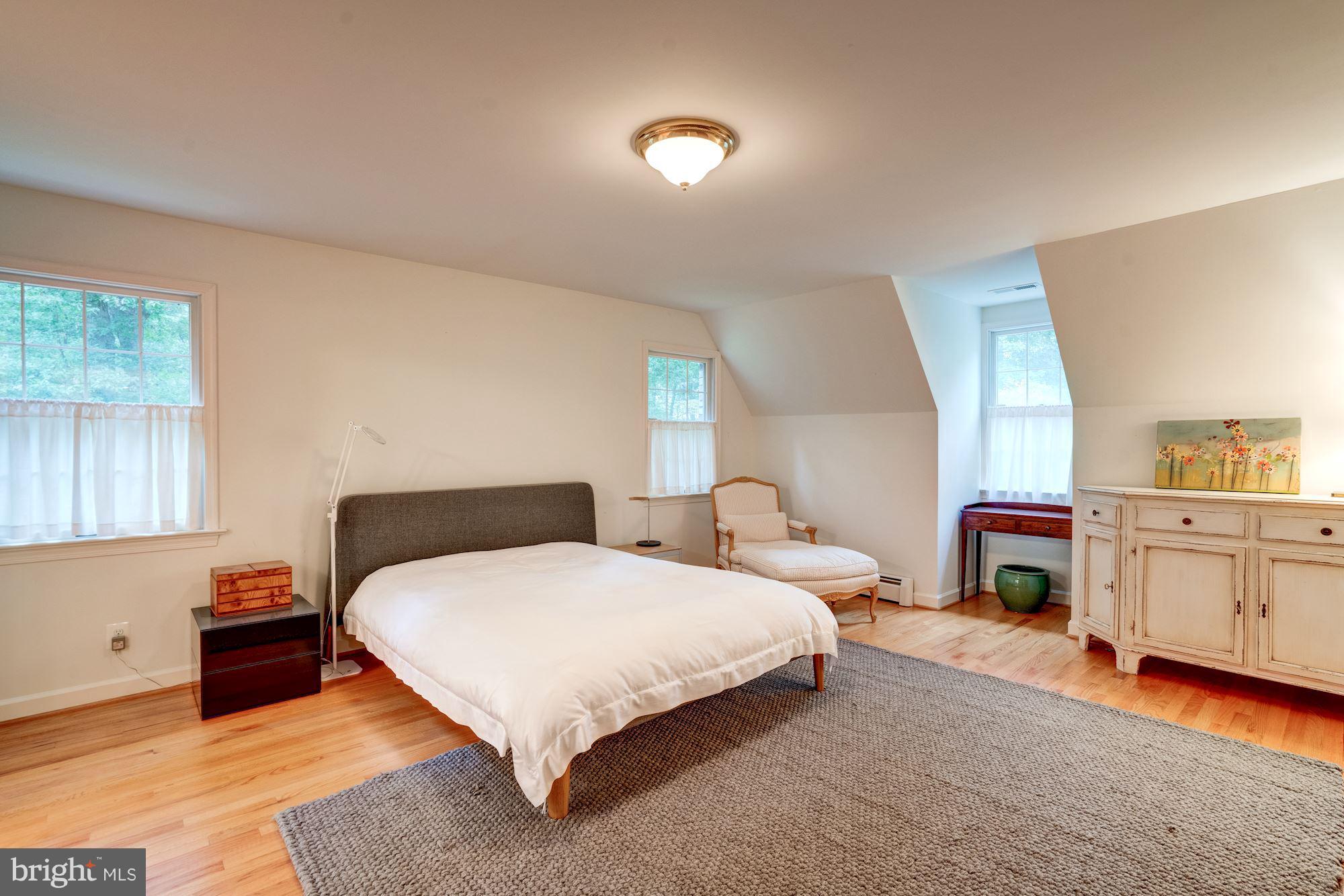 23517 Parsons Road Middleburg, VA 20117 - Photo 13 of 26 Bedroom (Master)