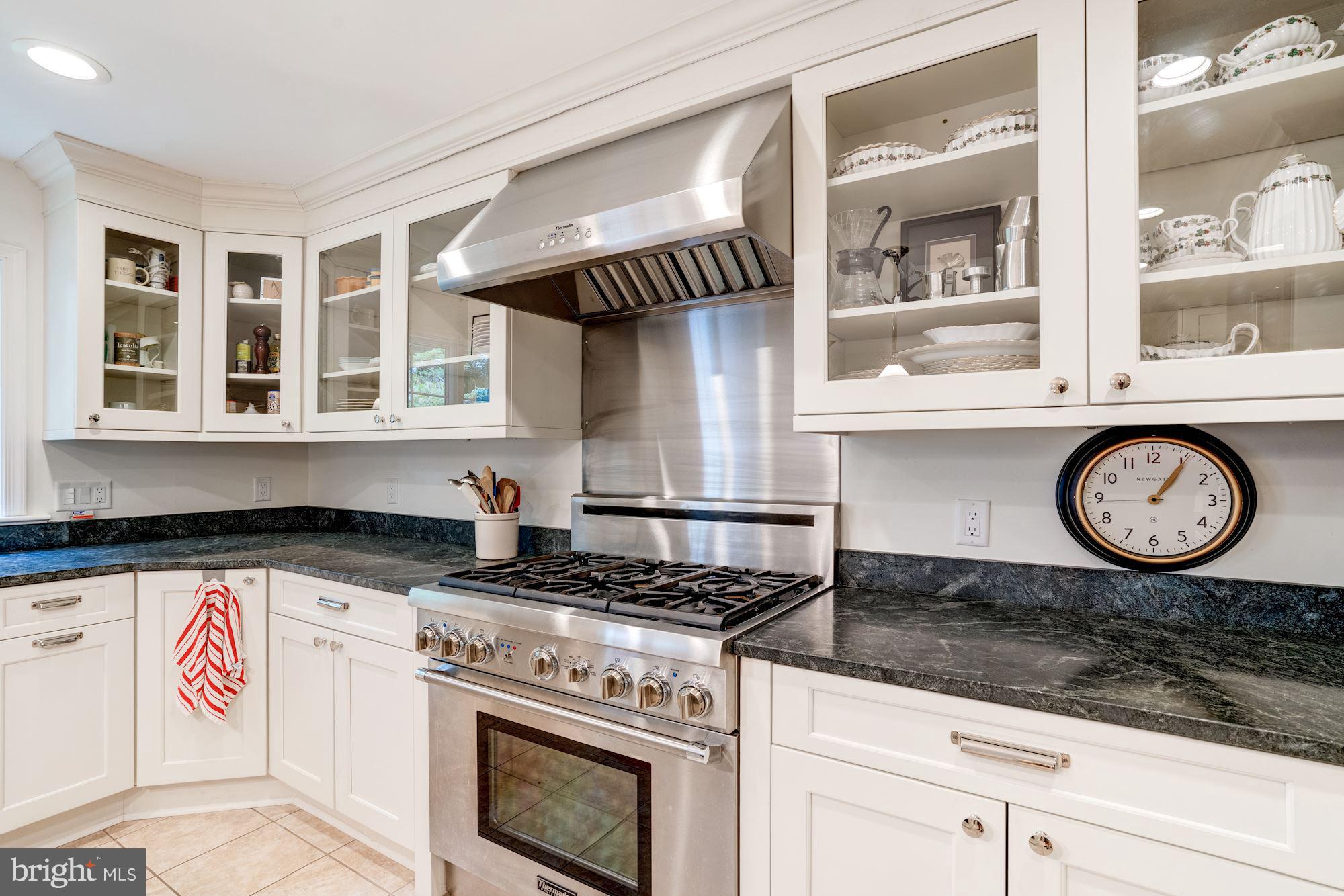 23517 Parsons Road Middleburg, VA 20117 - Photo 4 of 26 Kitchen