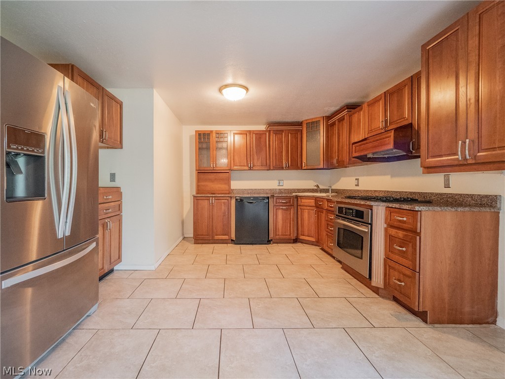 21268 Sheldon Road Brook Park, OH 44142 - Photo 13 of 35