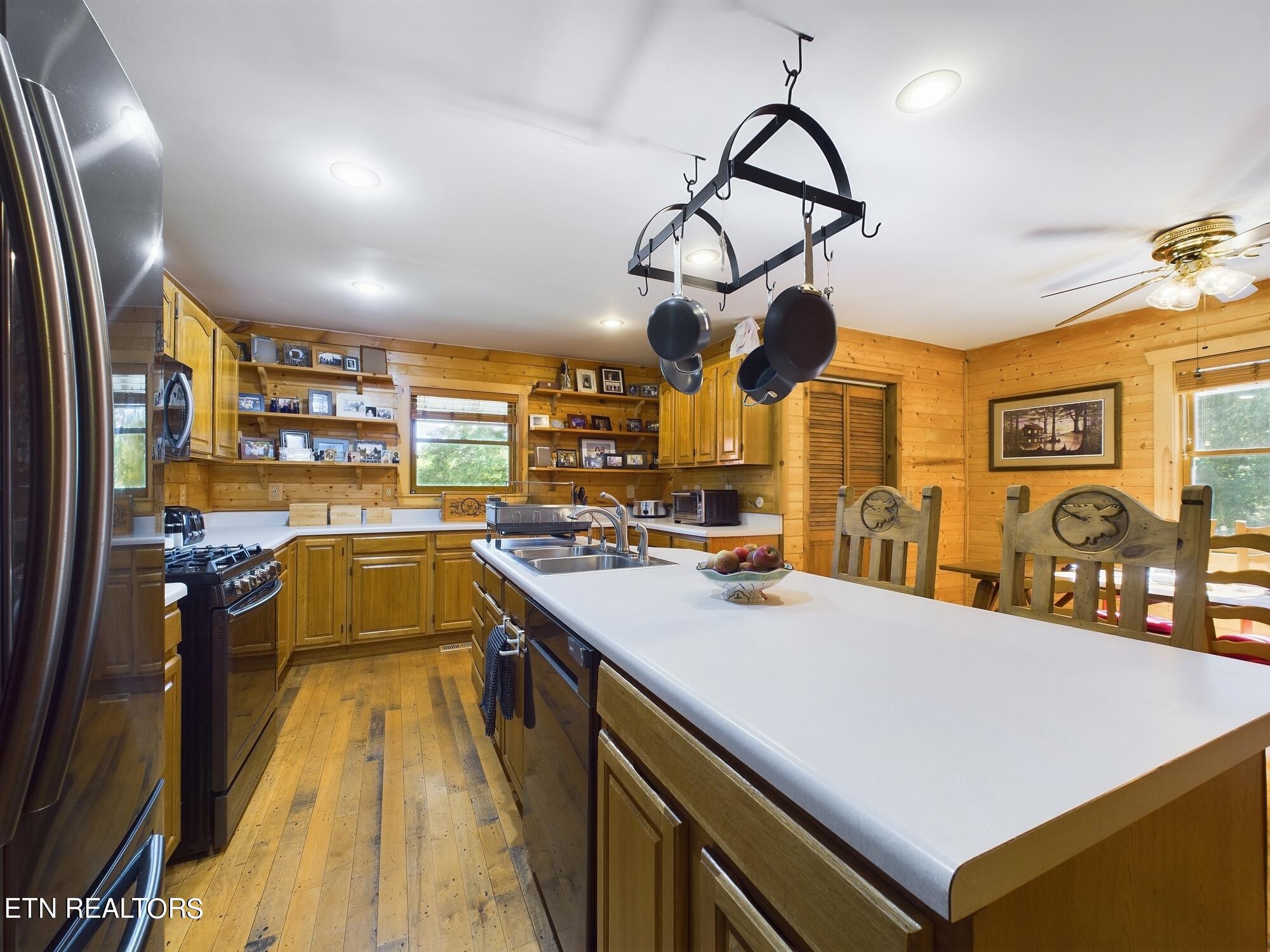 246 Catoosa Ridge Road Rockwood, TN 37854 - Photo 30 of 54 17 Kitchen