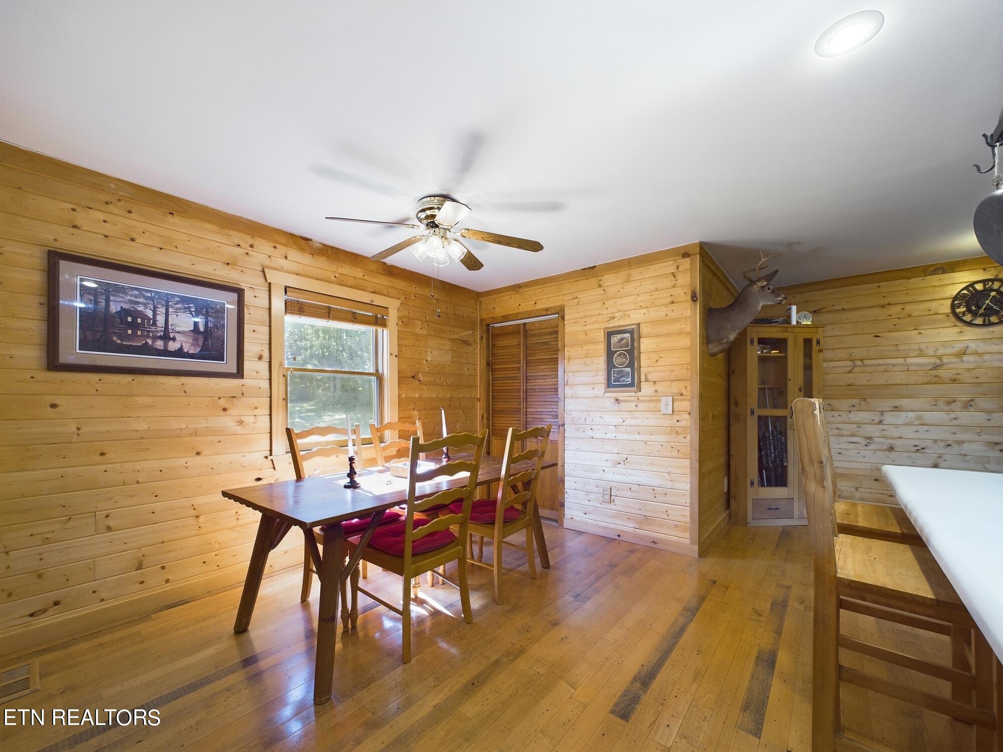 246 Catoosa Ridge Road Rockwood, TN 37854 - Photo 33 of 54 20 Dining area