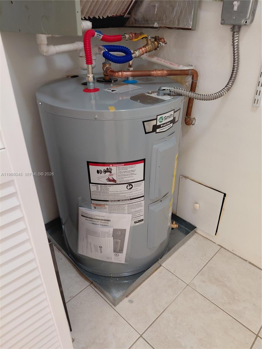 731 Hummingbird Way, Unit 10 North Palm Beach, FL 33408 - Photo 16 of 18