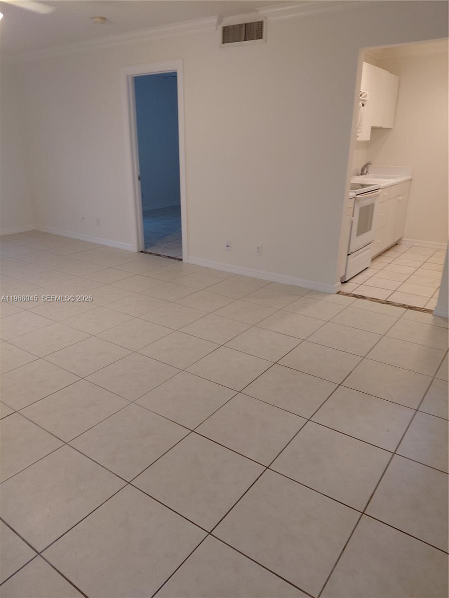 731 Hummingbird Way, Unit 10 North Palm Beach, FL 33408 - Photo 10 of 18