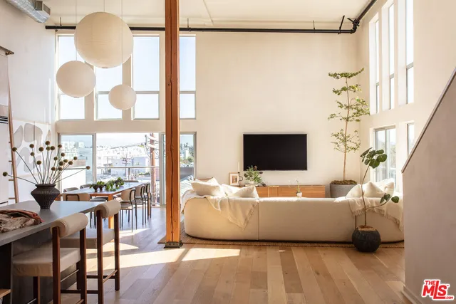 $1,595,000 | 4215 Glencoe Avenue, Unit 405, Marina del Rey, CA 90292