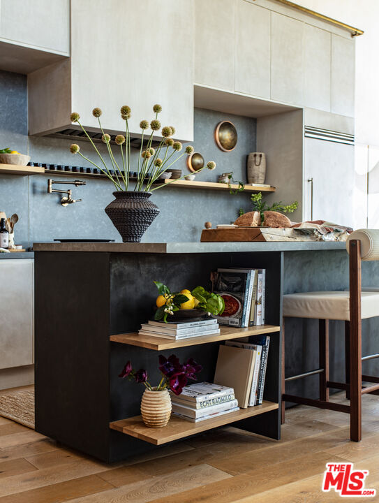 4215 Glencoe Avenue, Unit 405 Marina del Rey, CA 90292 - Photo 6 of 45 a kitchen with a stove and cabinets