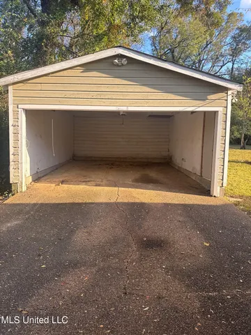 $54,900 | 122 Glenmary Street, Jackson, MS 39203