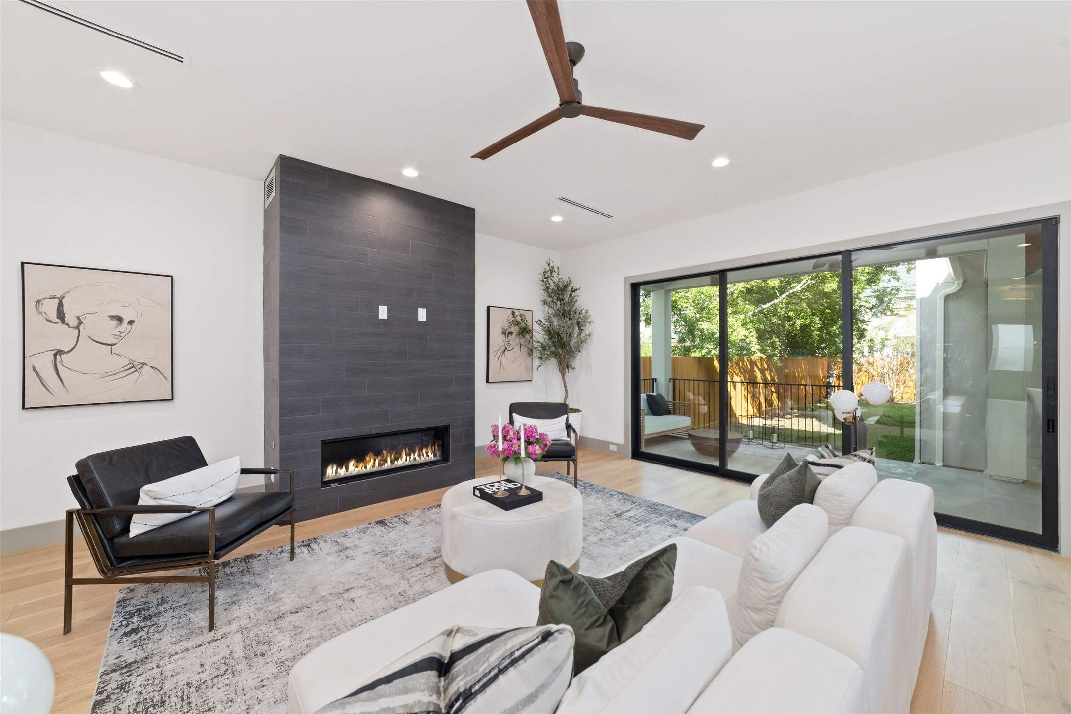 5200 Beech Street Bellaire, TX 77401 - Photo 12 of 50