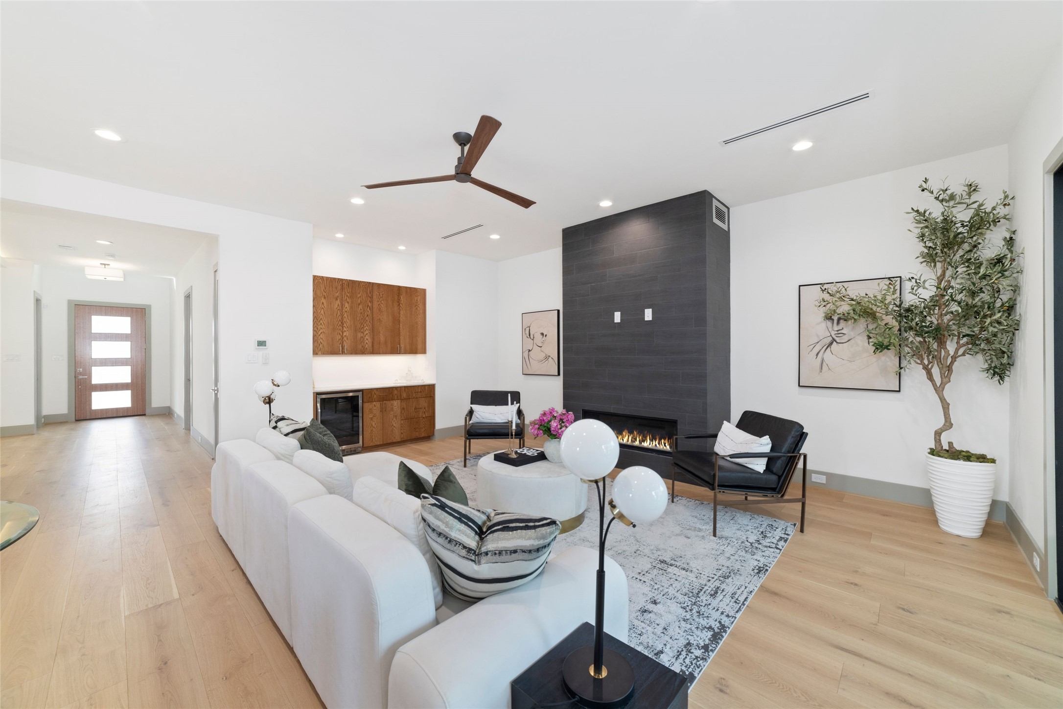 5200 Beech Street Bellaire, TX 77401 - Photo 13 of 50