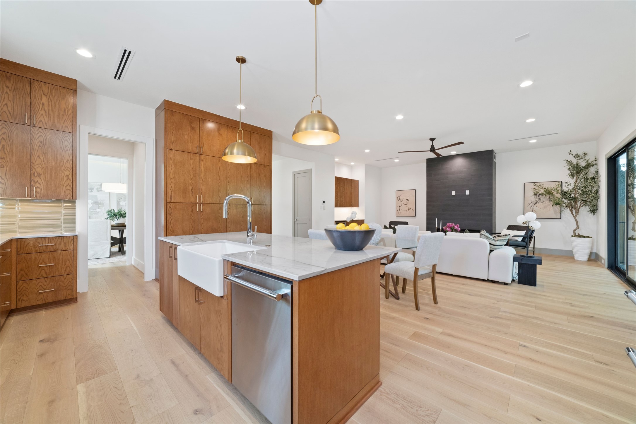 5200 Beech Street Bellaire, TX 77401 - Photo 20 of 50