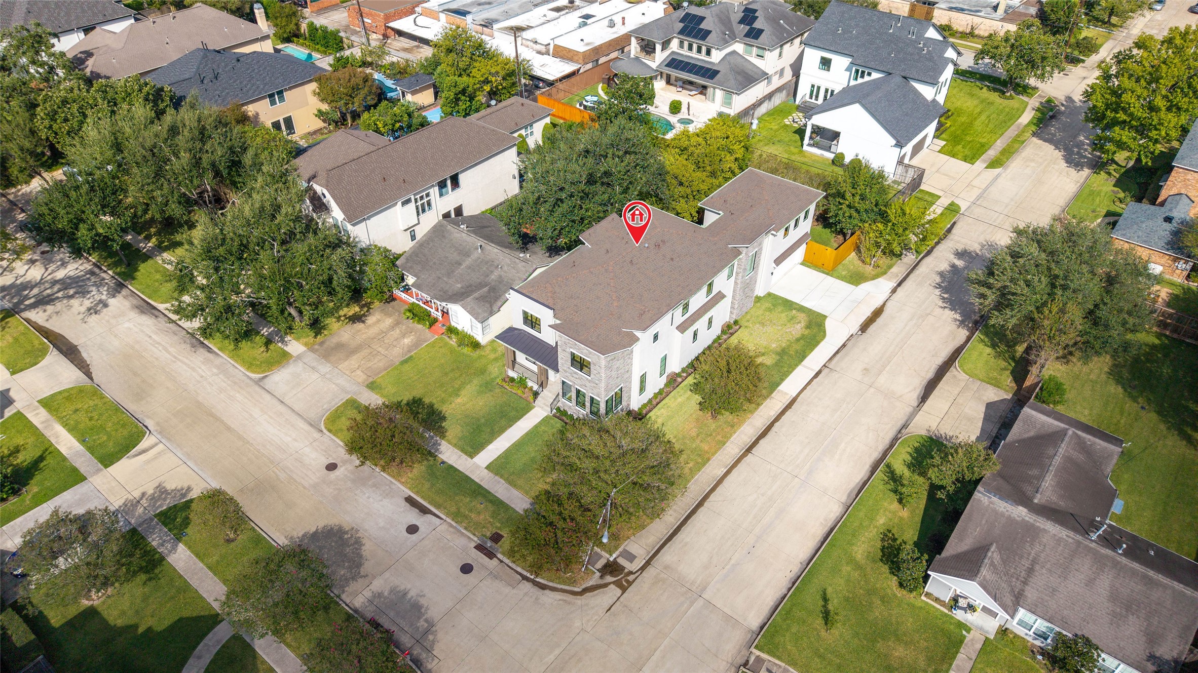 5200 Beech Street Bellaire, TX 77401 - Photo 2 of 50