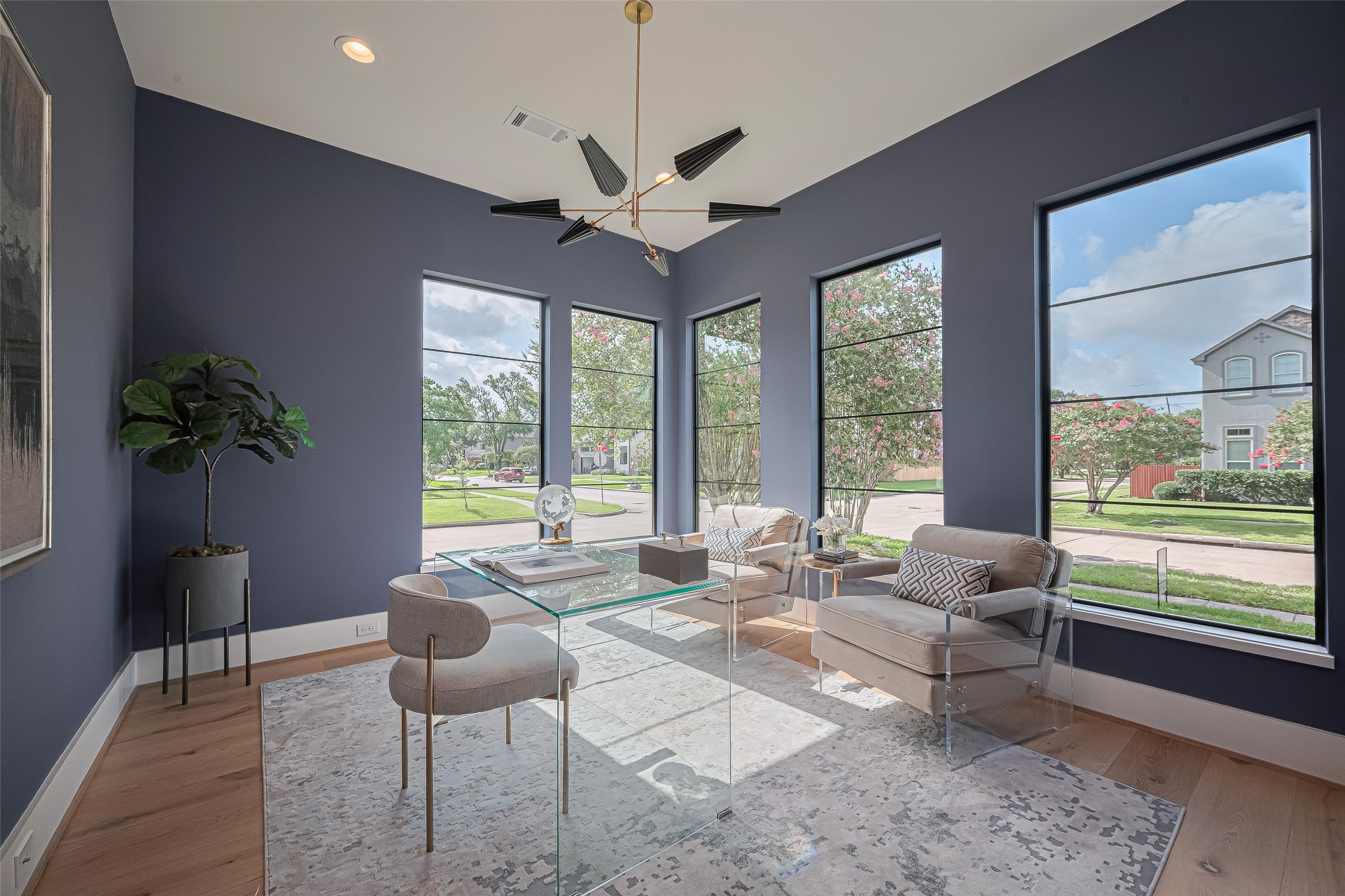 5200 Beech Street Bellaire, TX 77401 - Photo 8 of 50