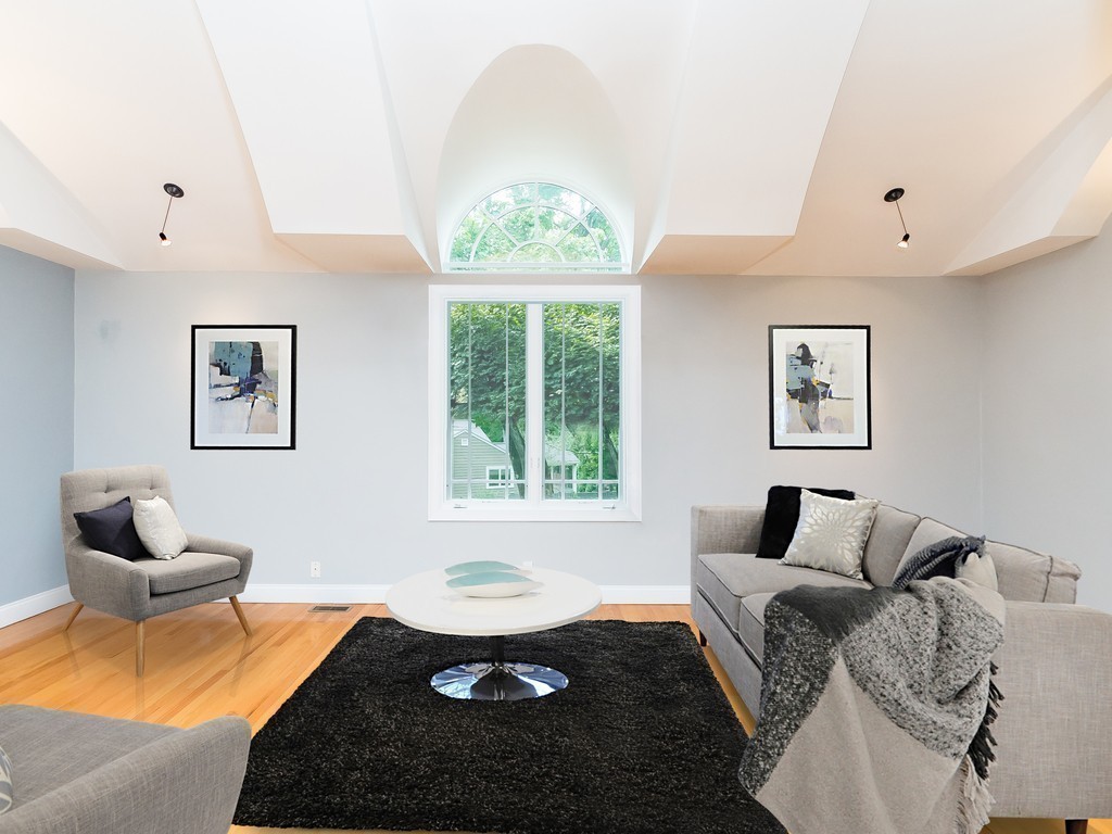 49 Helene Road, Unit 49 Newton, MA 02468 - Photo 4 of 24