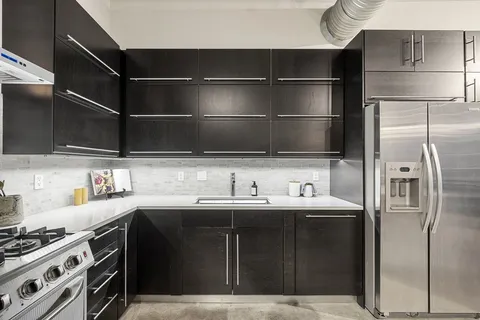 $825,000 | 800 West 5th Street, Unit 703, Austin, TX 78703