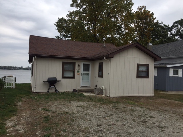 2422 Wolfs Point Drive Rochester, IN 46975 - Photo 2 of 17