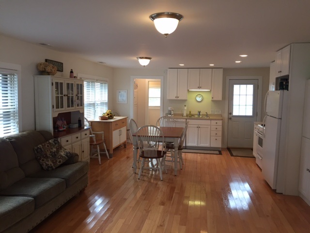 2422 Wolfs Point Drive Rochester, IN 46975 - Photo 5 of 17