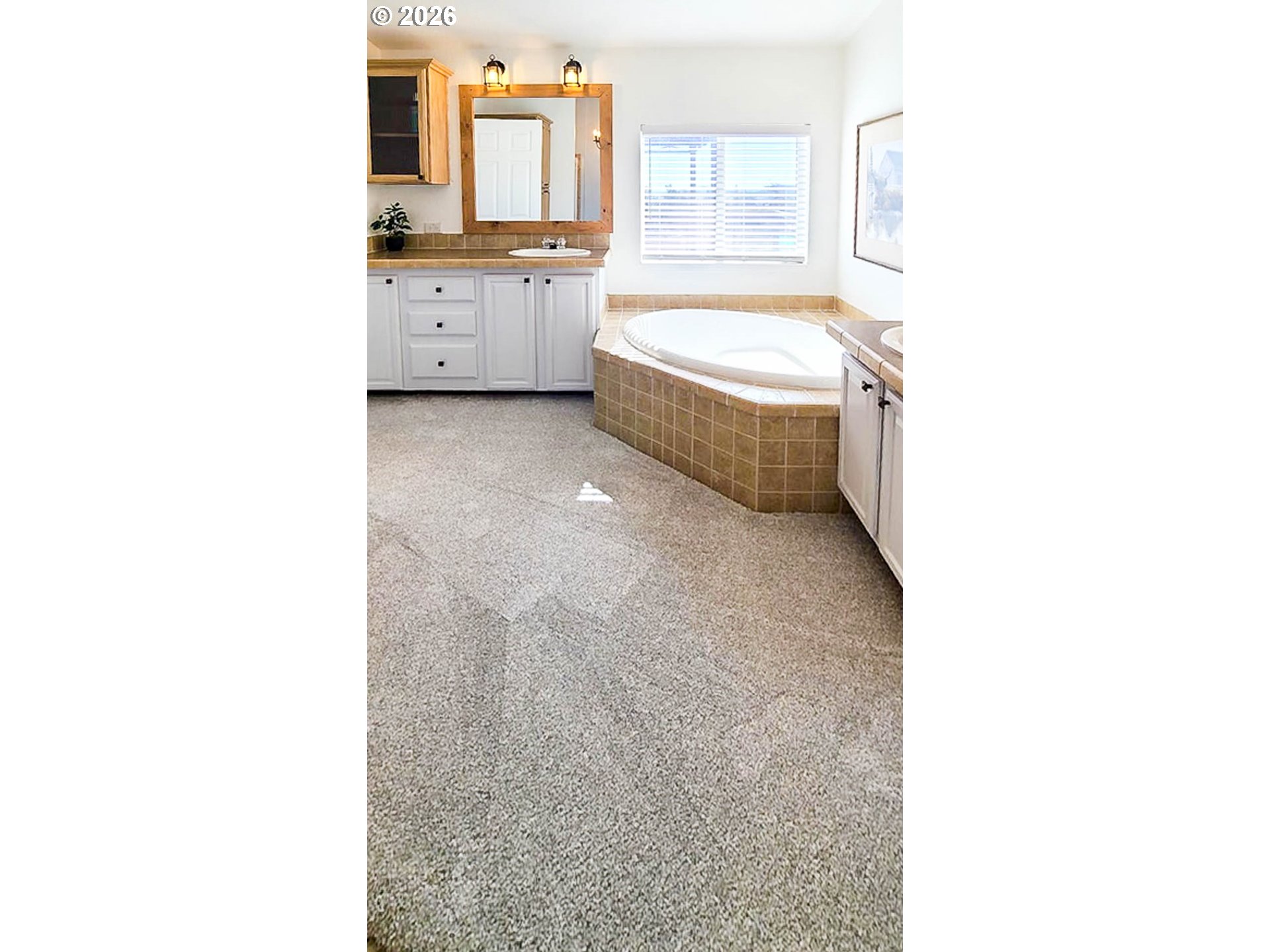 6710 Jake Road Klamath Falls, OR 97601 - Photo 19 of 37 Bathroom, Attached