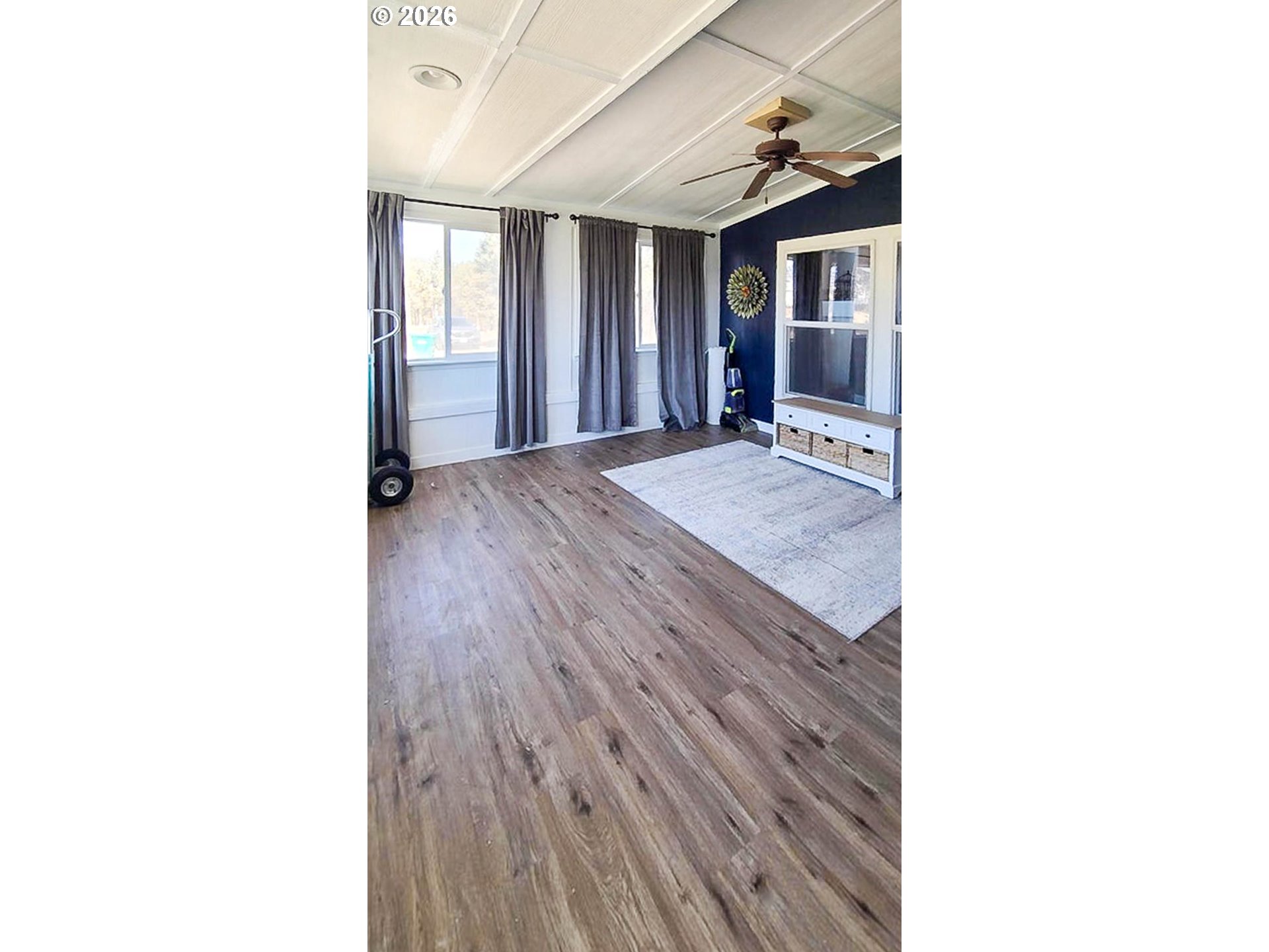 6710 Jake Road Klamath Falls, OR 97601 - Photo 24 of 37 Sun Room